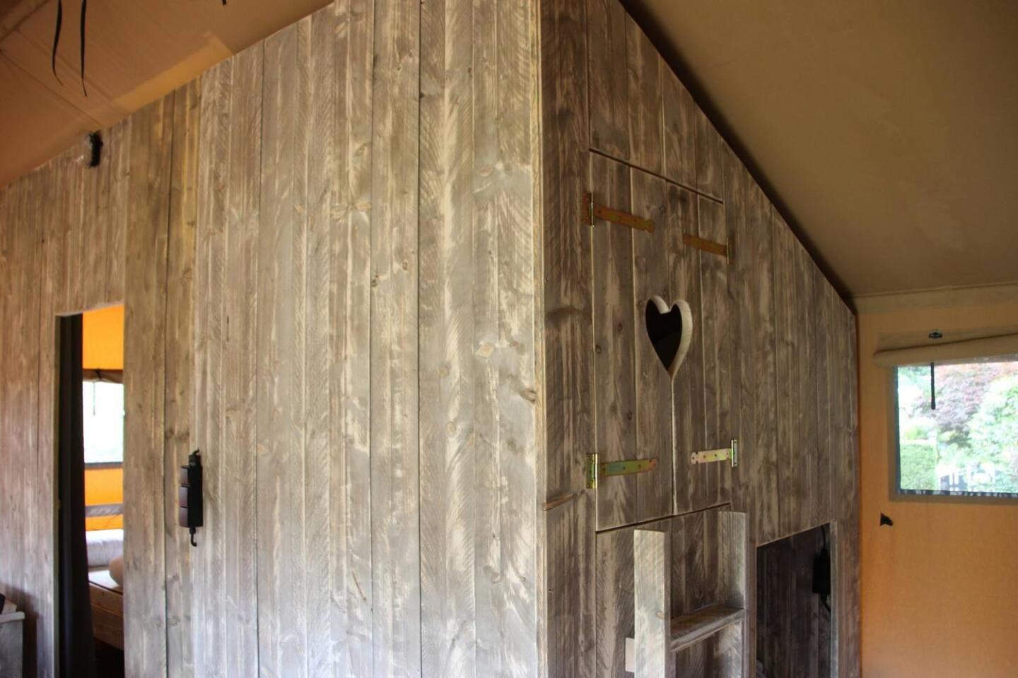 Luxury tent In De Veluwe Met Prive Sanitair Ll54 Putten