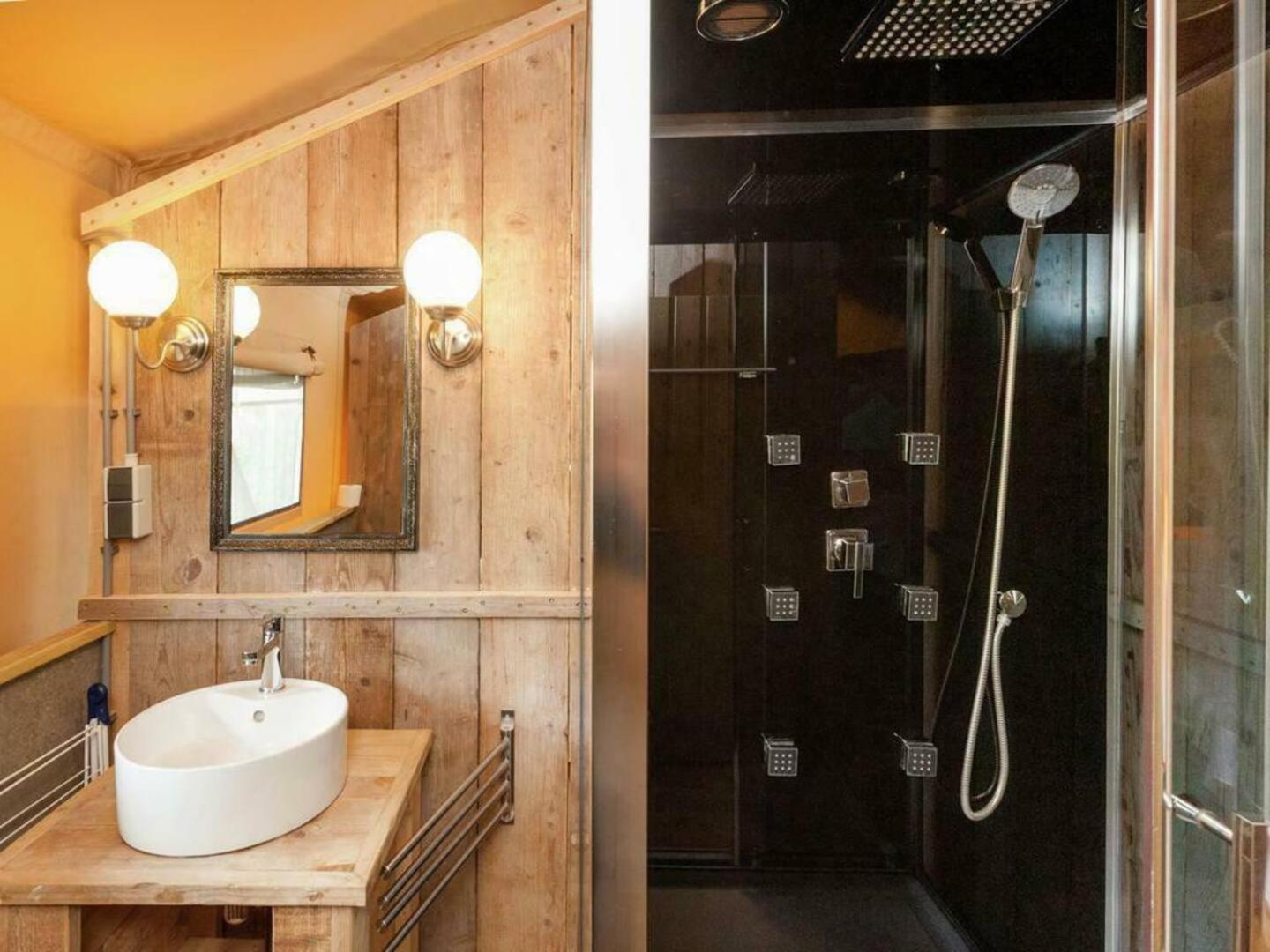 In De Veluwe Met Prive Sanitair Ll54